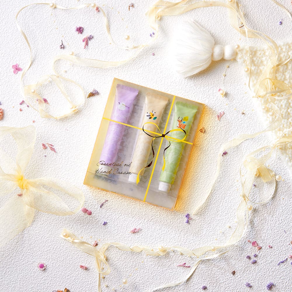 【予約販売】8月中旬発売予定　精油ハンドクリーム20ｇ セットB【ラベンダー・ユズ・レモン】